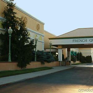 Holiday Inn Perrysburg French Quarter